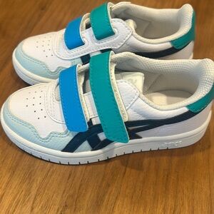 NWOT ASICS kids 11 JAPAN toddler shoes
